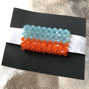 キラキラ　スワロフスキーの帯留め　パシフィックオパール＆ヒヤシンス